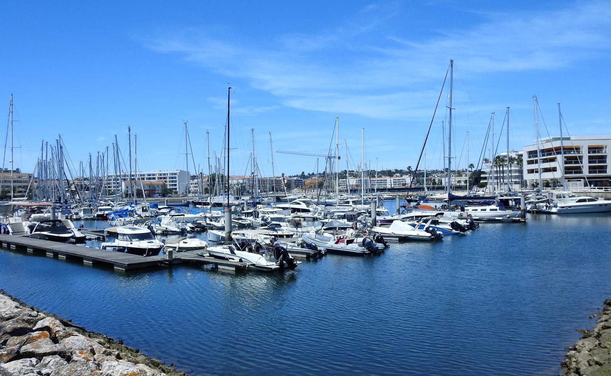 Kates Place By Lagos Marina エクステリア 写真
